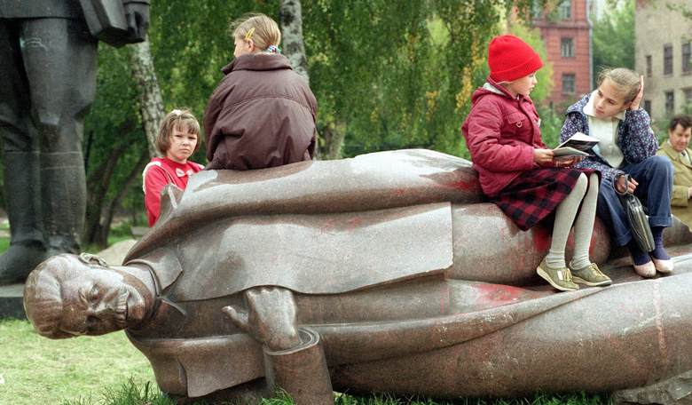 Surprise! Mass Murder Rates Fell Right Along with Communism