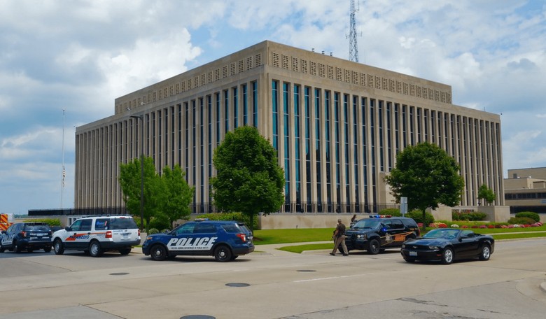 Breaking News: 3 Dead in Shooting at Michigan Courthouse