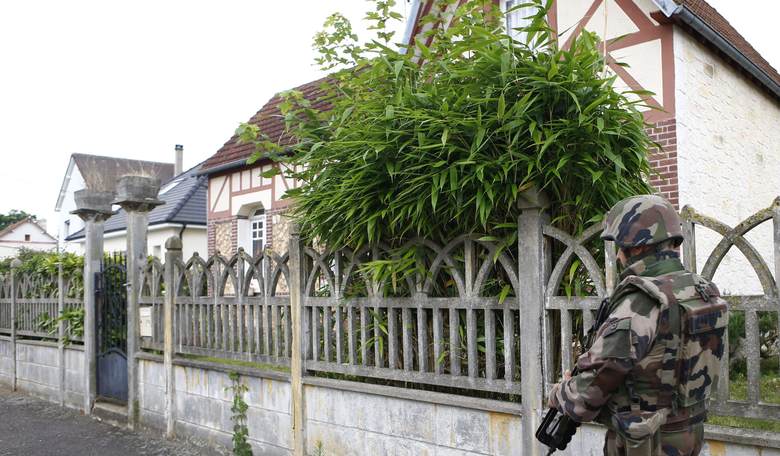 ISIS Attackers Target Catholic Church, Slit Priest's Throat During Mass