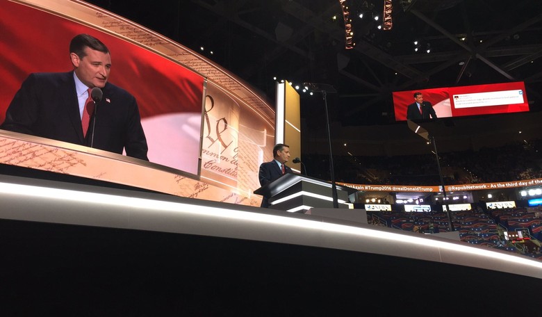 Here's How Ted Cruz Overshadowed Mike Pence at the RNC