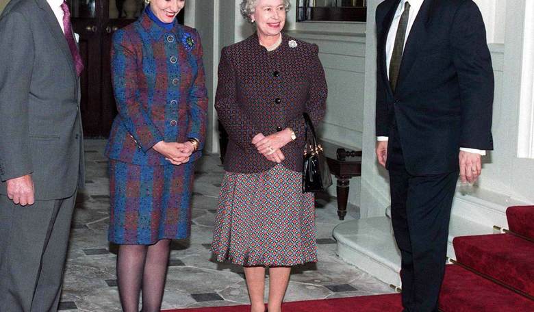 Good and Bad Royals: Elizabeth II and The Clintons