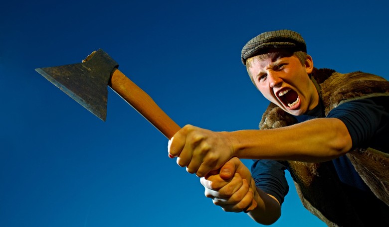5 Tips for Defense Against an Axe Attack Like in Germany