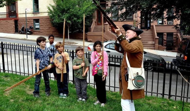 Lawmaker: Second Amendment Applies to Muskets, So Eliminate Assault Weapons