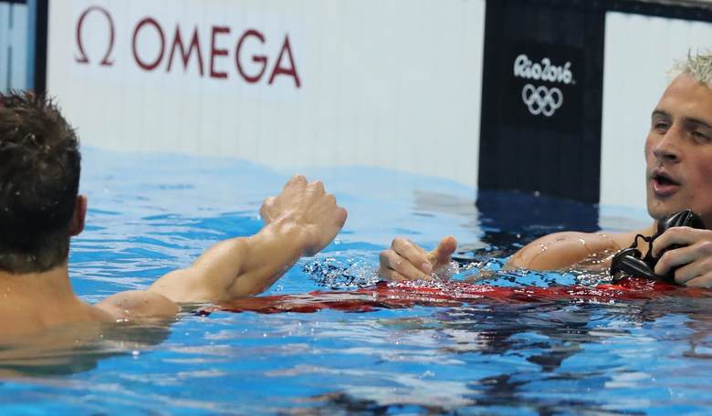 Sponsors Fleeing Lochte but 'USA Today' Says He May Be Innocent