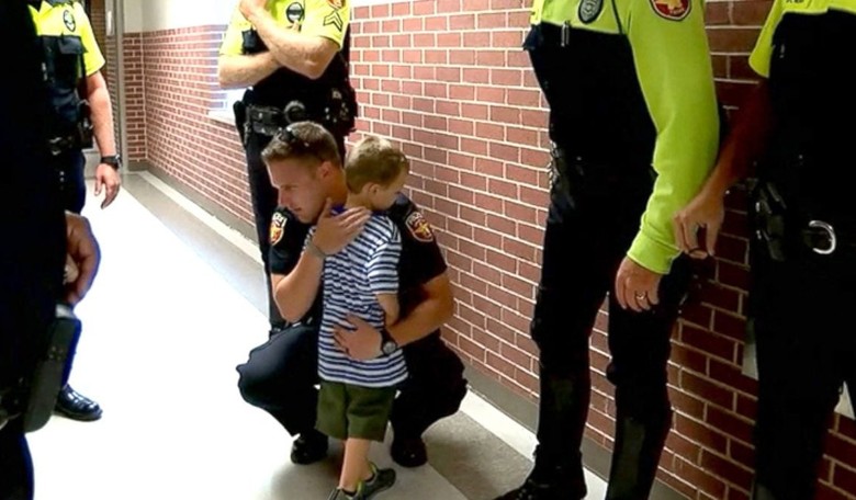 Nearly 2 Dozen Officers Show Up to See Fallen Comrade's Kids Off to First Day of School
