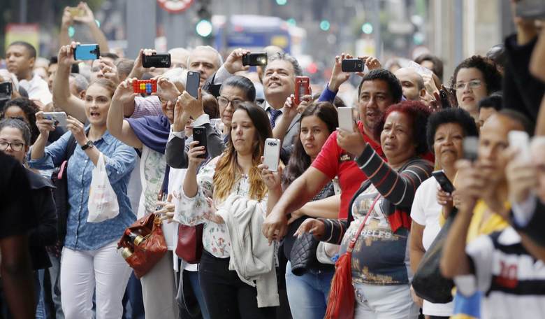 Rio Headline of the Day: Mugger Shot with Own Gun by Russian Diplomat Near Torch Relay