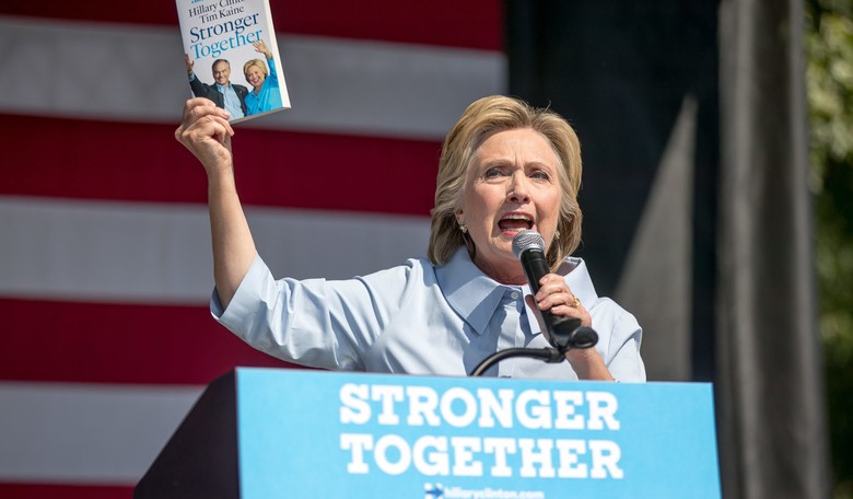 Amazon Reviews Give Hillary Book 5 Stars: 'So I Don't Get Straight Up Murdered'