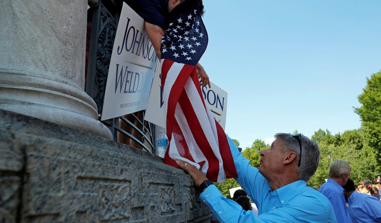 Johnson Admits 'Aleppo' Remark was a Mistake, Espouses Honesty