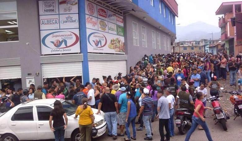 Socialism: Oil-Rich Venezuela Now Has to Import Capitalist Oil