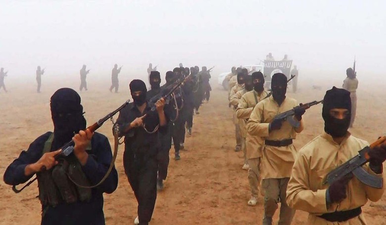 U.S. 'Vetted Moderate' Syrians Defect to Al-Qaeda Affiliate