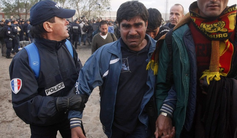 French Police Are Clearing the 'Jungle' Migrant Camp
