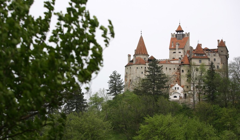 Airbnb Giving Away a Night in Dracula's Castle on Halloween