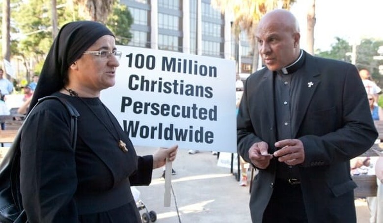 Nun Urges U.S., Europe to Care About Christian and Yazidi Refugees, Too