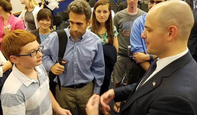 Shock Poll: Independent Conservative Evan McMullin Statistically Tied in Utah With Trump, Hillary