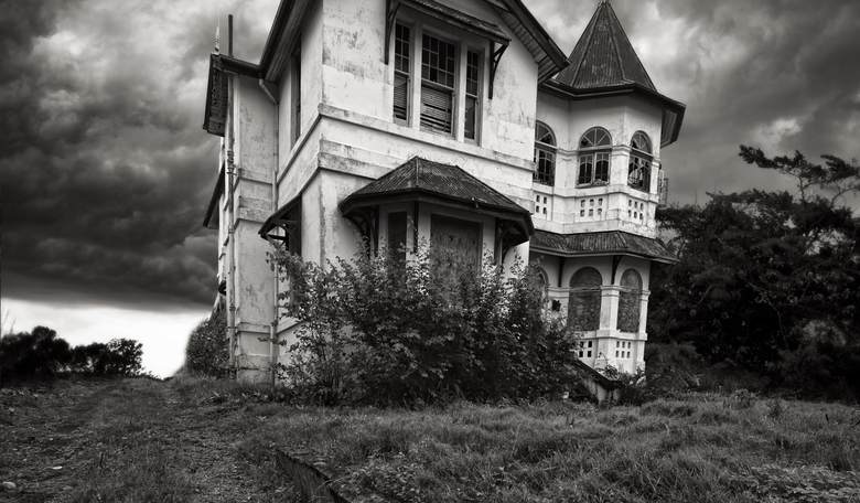 Take a Halloween Field Trip to America's Famous Horror Homes