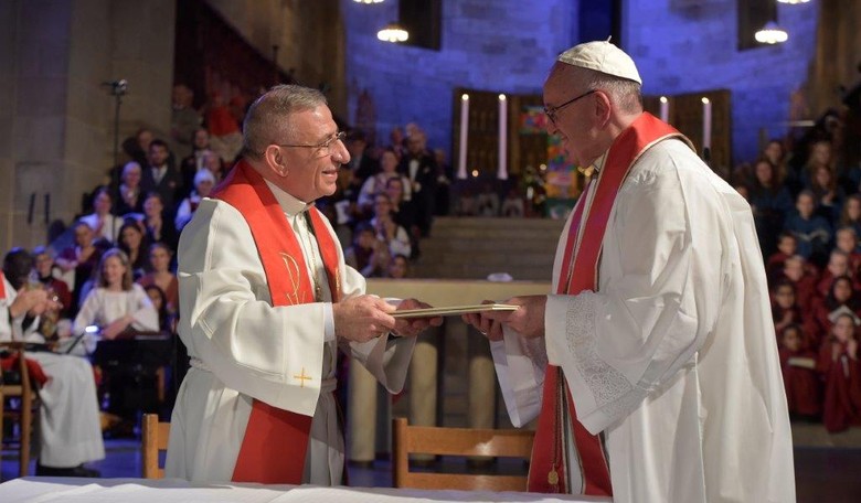 The Pope and Lutheran Bishop Sign 'Common Journey of Reconciliation'