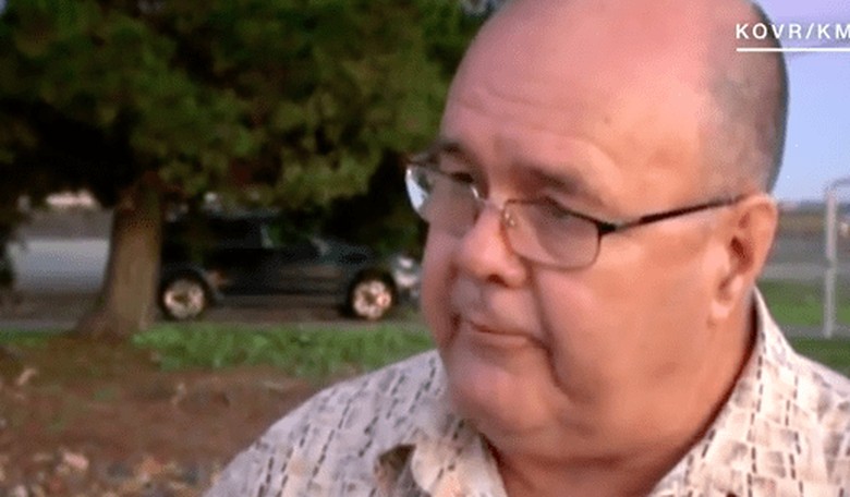 Elitist First Class Passengers Booed a Gold Star Family as They Disembarked Plane