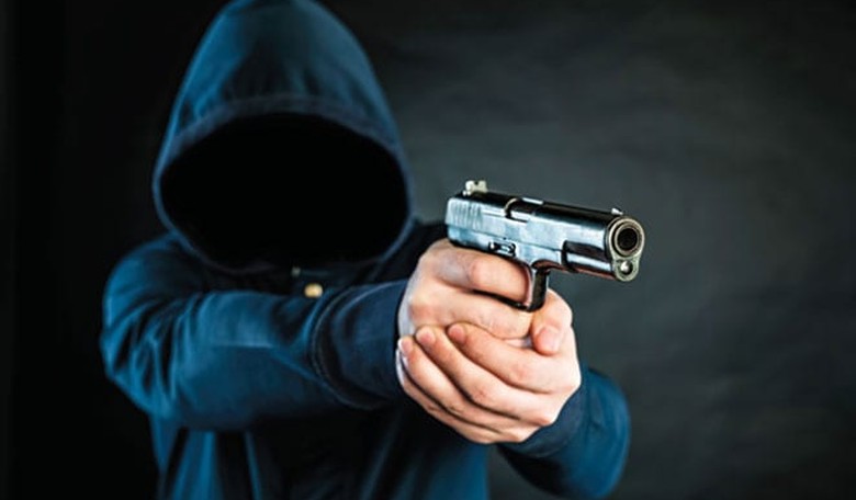 Ten Ways You Can Protect Yourself From Bad Guys During Holiday Shopping Trips