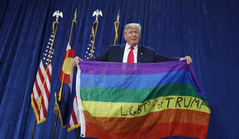 [WATCH] Trump Tells Supporters to Stop the Slurs, Violence Against Minorities