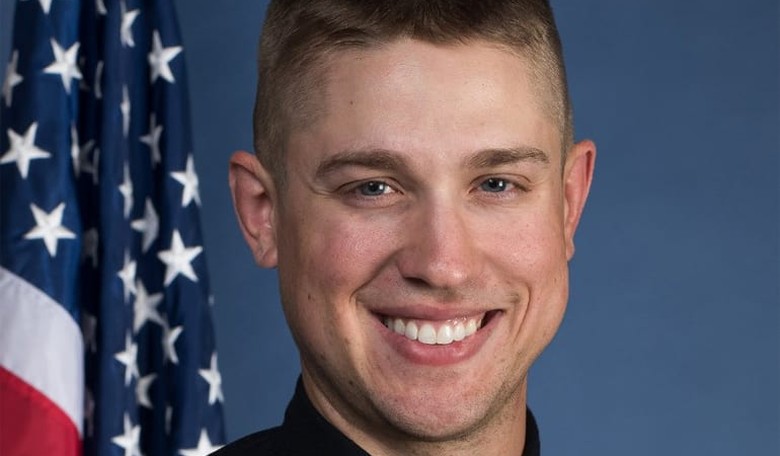 Meet the Hero Cop Who Took Down the Somali Stabber at Ohio State