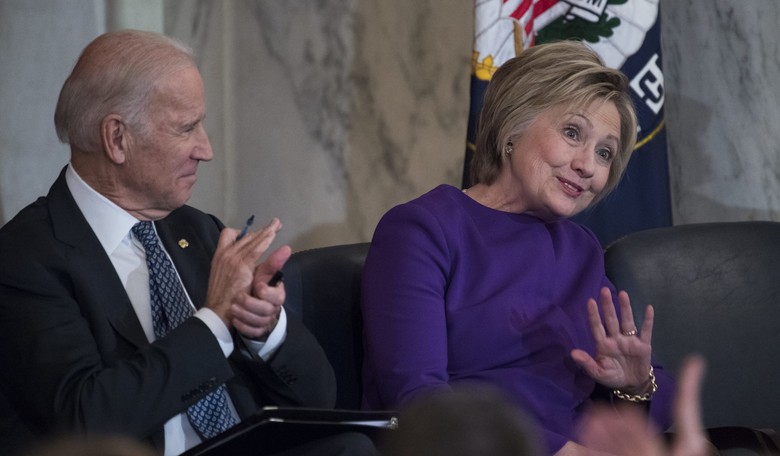 Feinstein: Hillary 'Hurting' After 'the Name-Calling, the Email Intrusion'