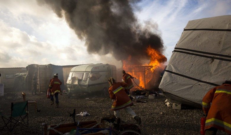 Hundreds of Unwelcome Immigrants Set Up New Illegal Camps Near Calais