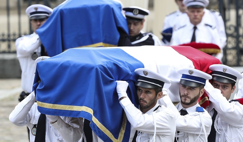 French Police Arrest Radical Muslims Planning to Commit Terror Attacks on New Year's Eve