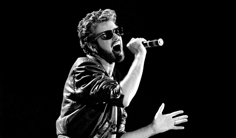 British Pop Superstar George Michael Dies at Age 53
