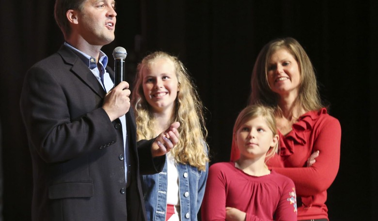 Sen. Ben Sasse Live-Tweeting His Daughter's Piano Recital Shows Every Parent's Struggle