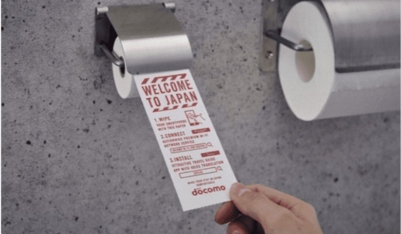 Japanese Airport Offers Toilet Paper to Clean Filthy Smartphones