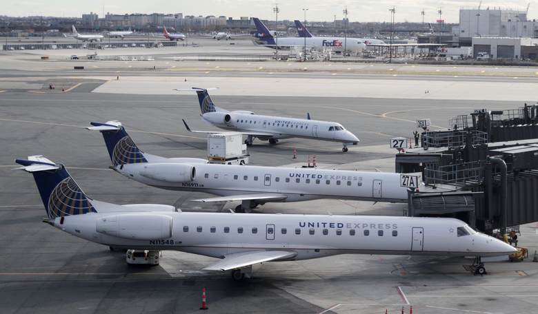 United to Charge Fee for Use of Overhead Bins