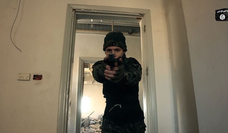 Child Jihadists Hunt Down, Execute Bound Prisoners in New ISIS Video