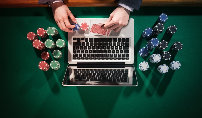 Hold ‘Em or Fold ‘Em: Nevada AG Backs Bid to Block Online Gambling