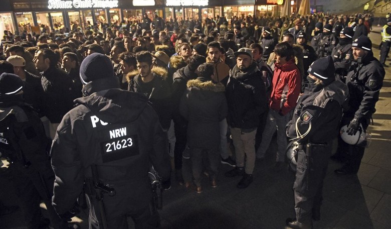 Lesson Learned: Cologne Police Detain Hundreds of Migrants Over New Year