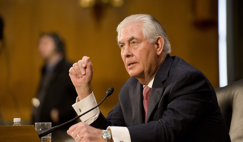 Tillerson Peppered with Questions on Exxon Sanctions Lobbying, Putin as War Criminal