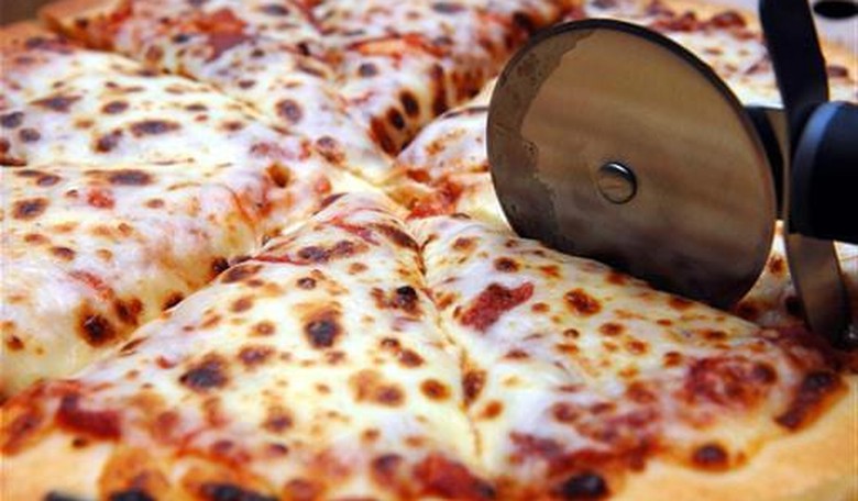 Pizza Delivery Man Shot, Returns Fire