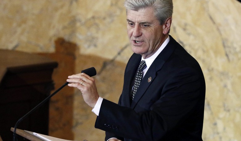 Mississippi Governor to Churches: Follow 'Man's Law' and Stop Harboring Illegal Immigrants