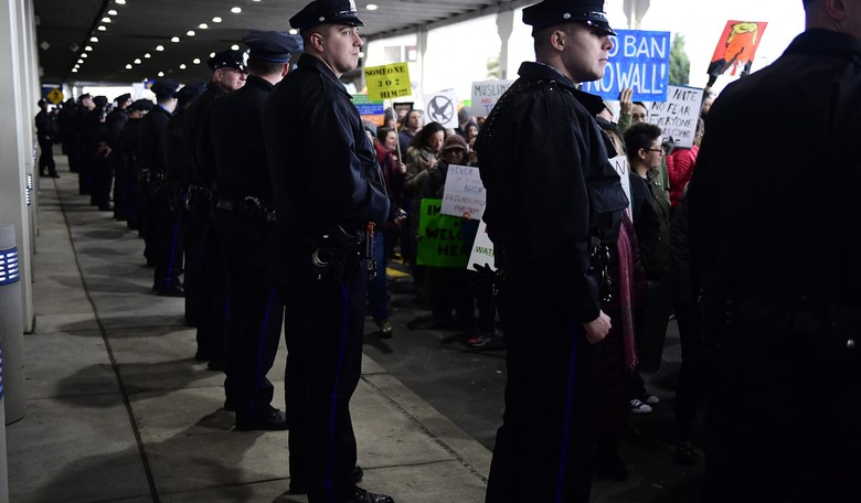 16 Attorneys General Protest 'Whole Host of Constitutional Infirmities' in Travel Ban in 9th Circuit Brief