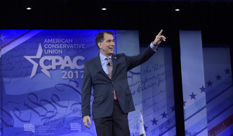 Walker Compares Today's 'Angry Mobs' to 2011 Wisconsin Protesters