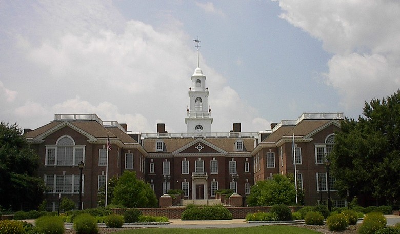 Huffington Post Thrilled by Meaningless Dem Win in Delaware
