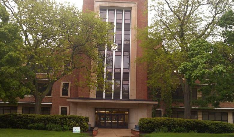 Chicago High School Pushes Left-Wing Racist Seminar Despite Parents’ Concerns