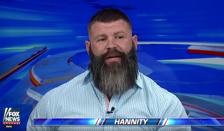 Former Marine Flees Iraq After Facebook Warning About Iraqi Refugees Goes Viral