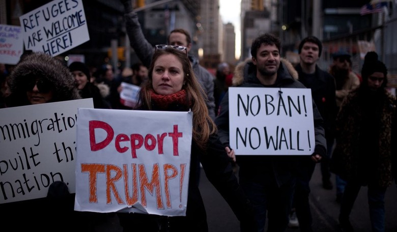 Top 6 Media Lies That Radicalized the Violent Left