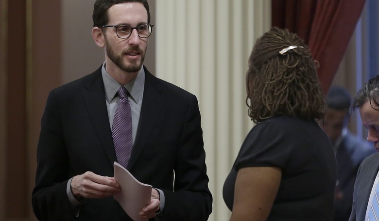 CA Bill Would Make Not Disclosing HIV+ Status to Partner Just a Misdemeanor