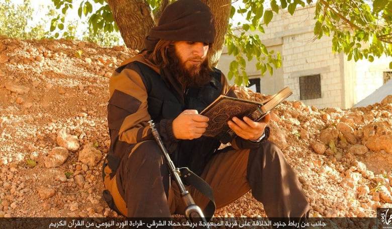 ISIS Warns of 'Lack of Manliness' in Marriage in Relationship Advice Column
