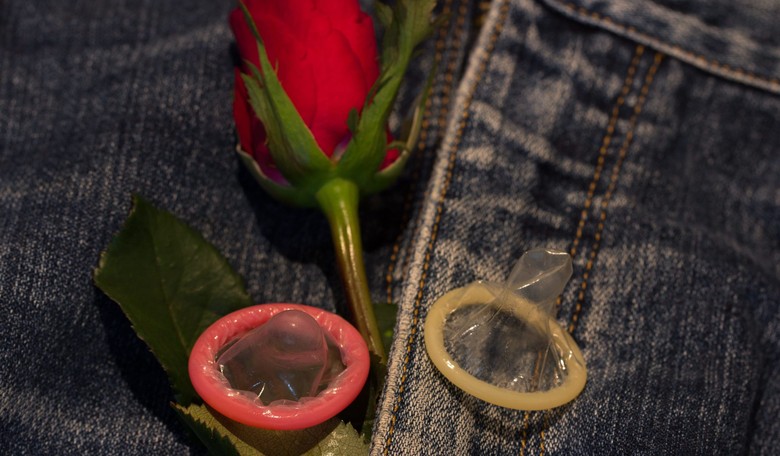 There Are Things Guys Can Do to Get Lucky on the First Date