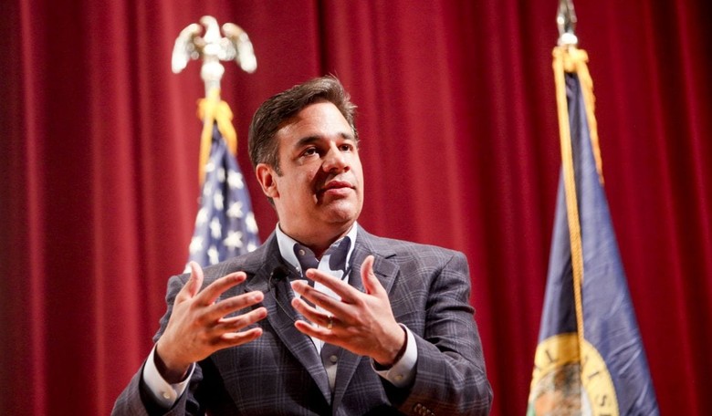 Rep. Labrador's 3-Hour Town Hall a Model of Participatory Democracy