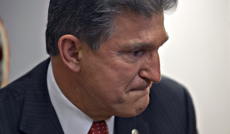 Dem Senator Gets Heckled for Calling a Woman 'Honey' at a Townhall