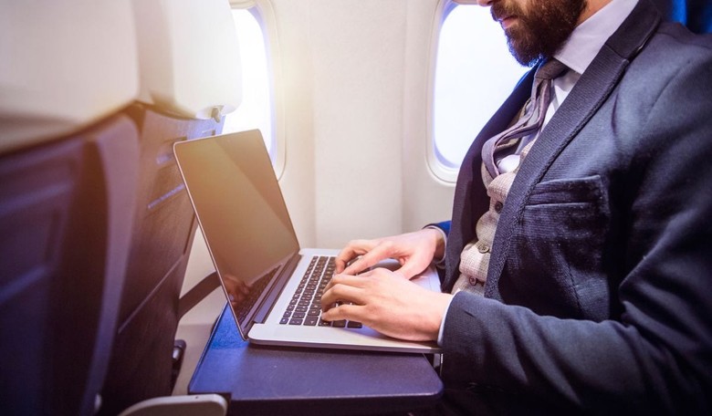 DHS to Ban Laptops in Cabins on Flights From Europe