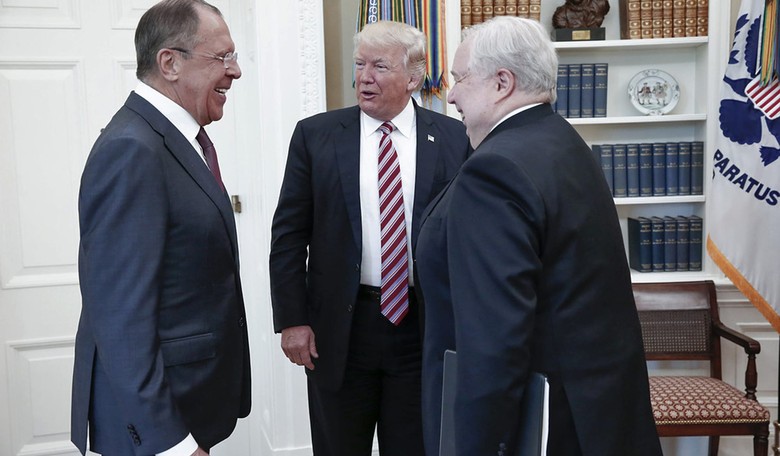CNN Breaking News: Russians Bragged They Had 'Derogatory' Information on Team Trump